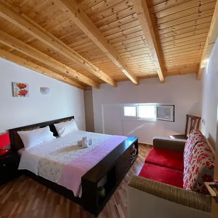 Elisabeta Tatil Evi *